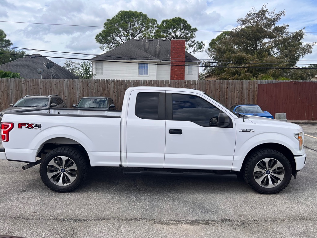 Photo 8 of this FORD F150
