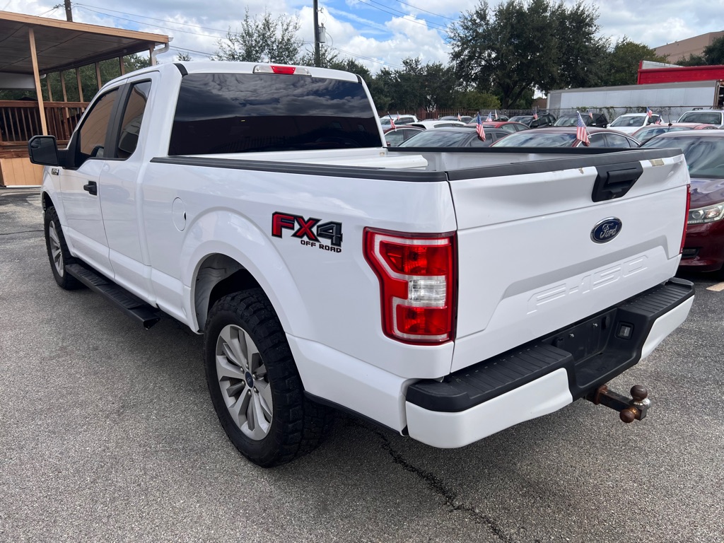 Photo 5 of this FORD F150