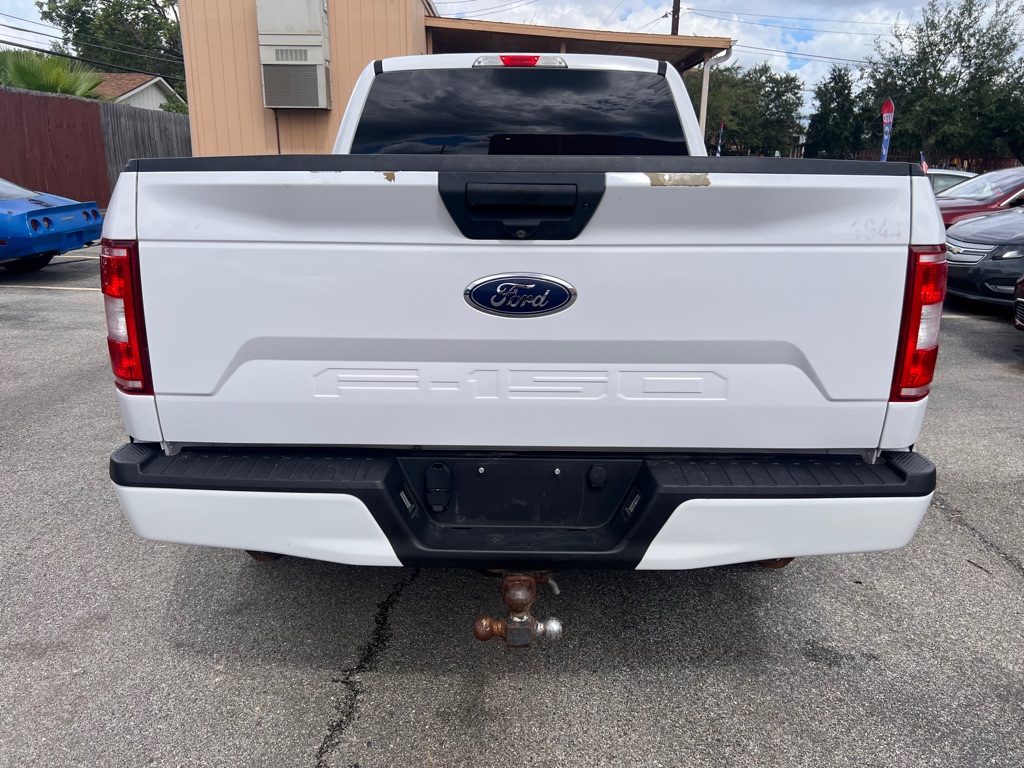 Photo 6 of this FORD F150