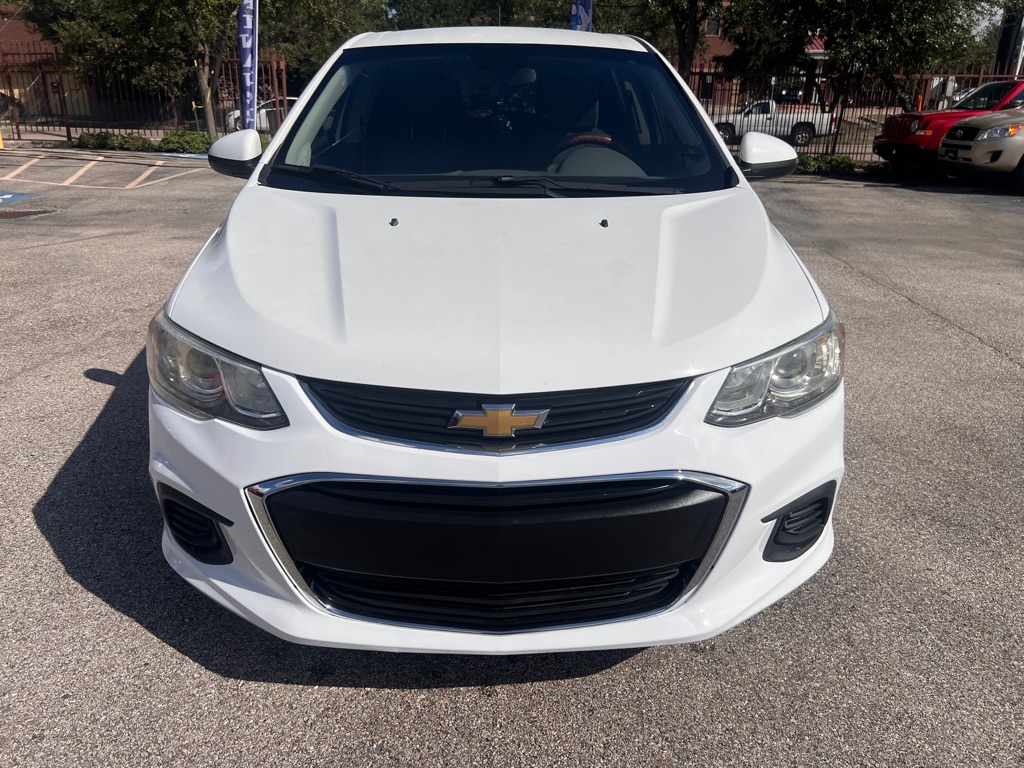 Photo 3 of this CHEVROLET SONIC