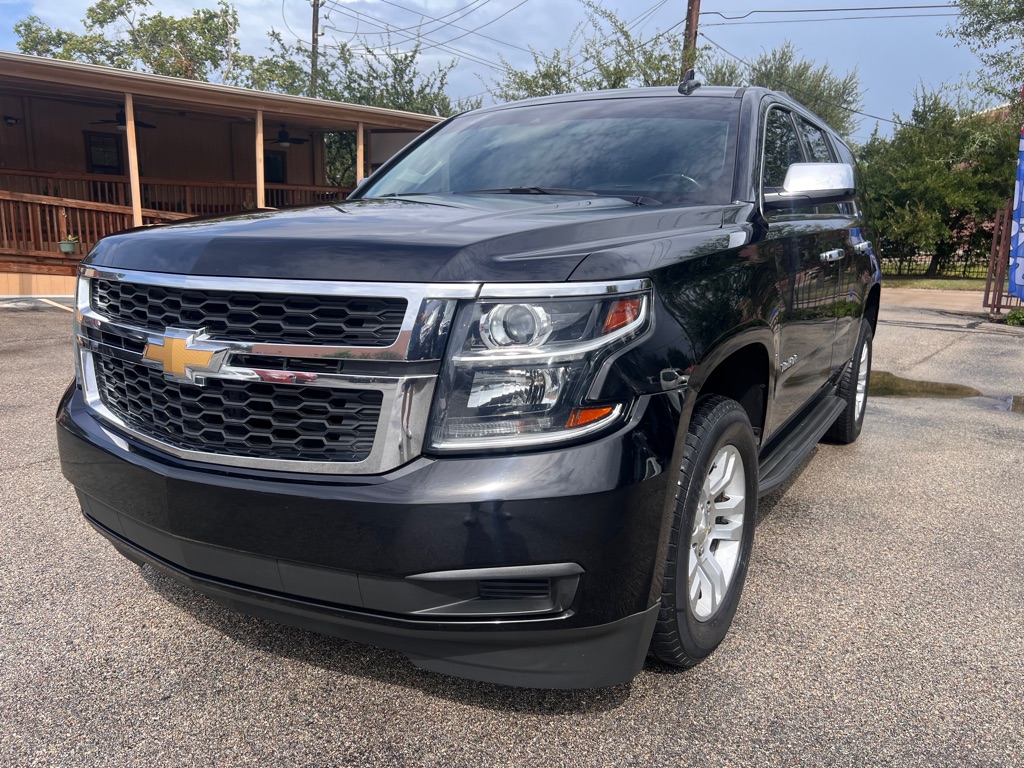 Photo 2 of this CHEVROLET TAHOE