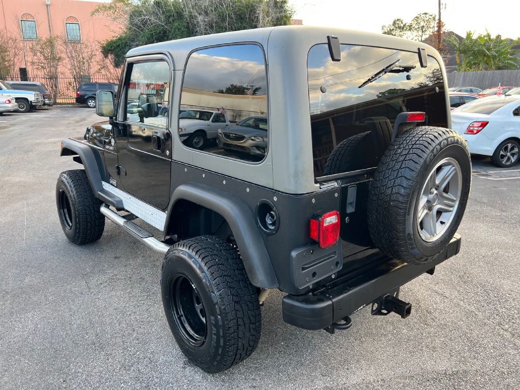 Photo 5 of this JEEP WRANGLER / TJ