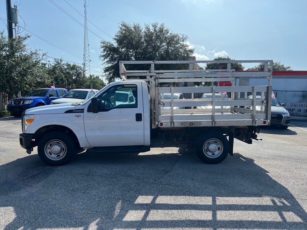 Photo 4 of this FORD F250