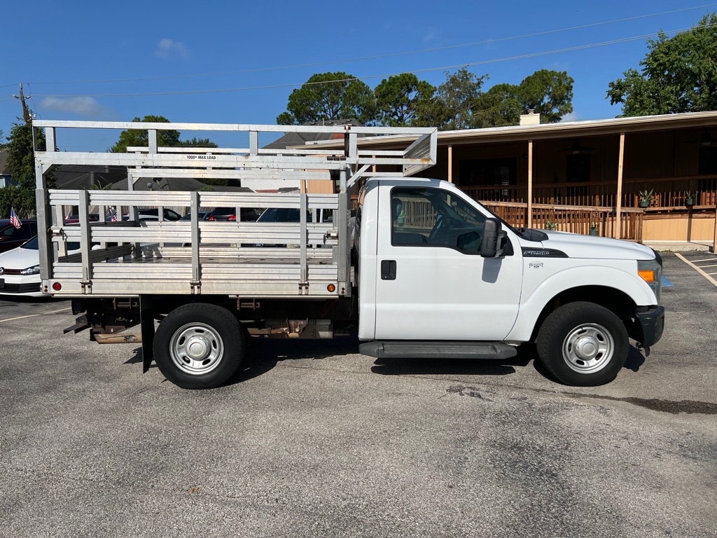 Photo 8 of this FORD F250