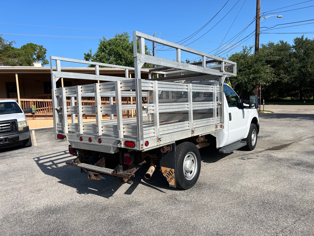 Photo 7 of this FORD F250