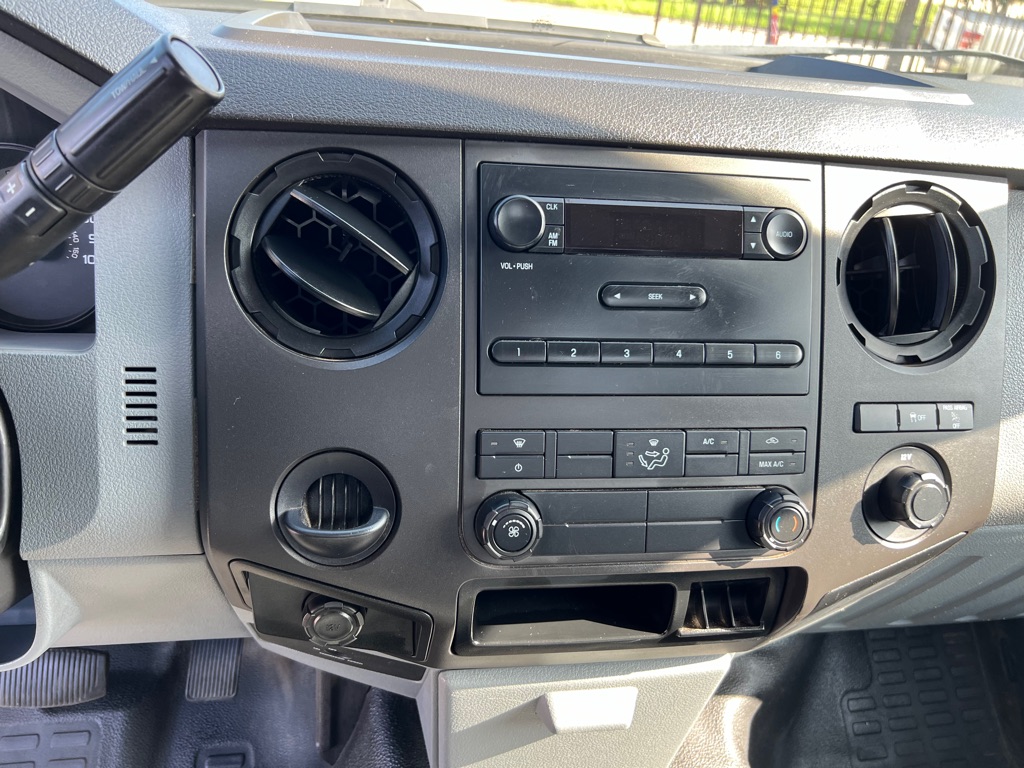 Photo 15 of this FORD F250
