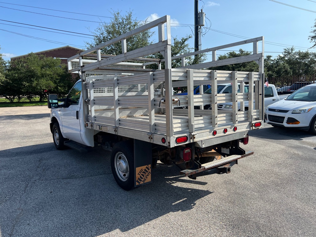 Photo 5 of this FORD F250