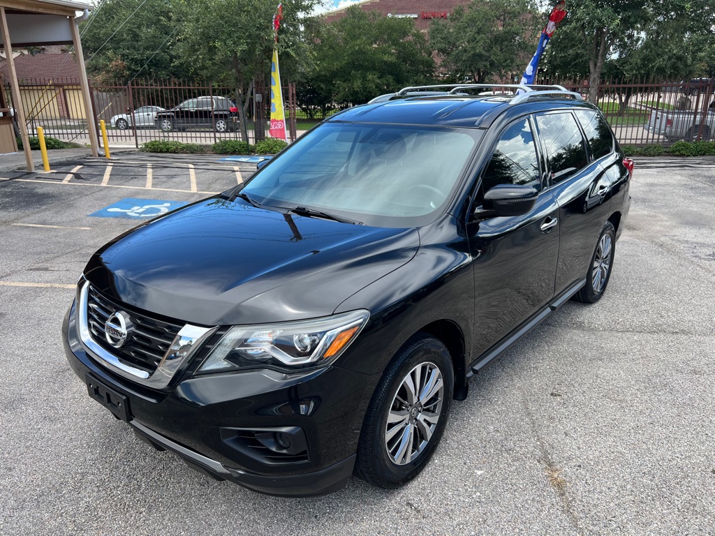 2018 NISSAN PATHFINDER S's photo