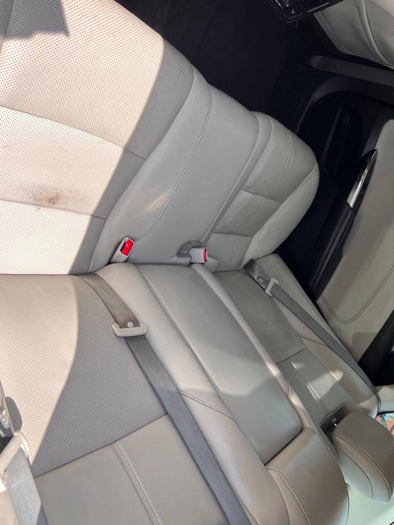 Photo 13 of this TOYOTA AVALON