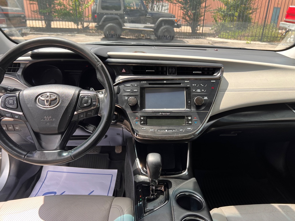 Photo 14 of this TOYOTA AVALON