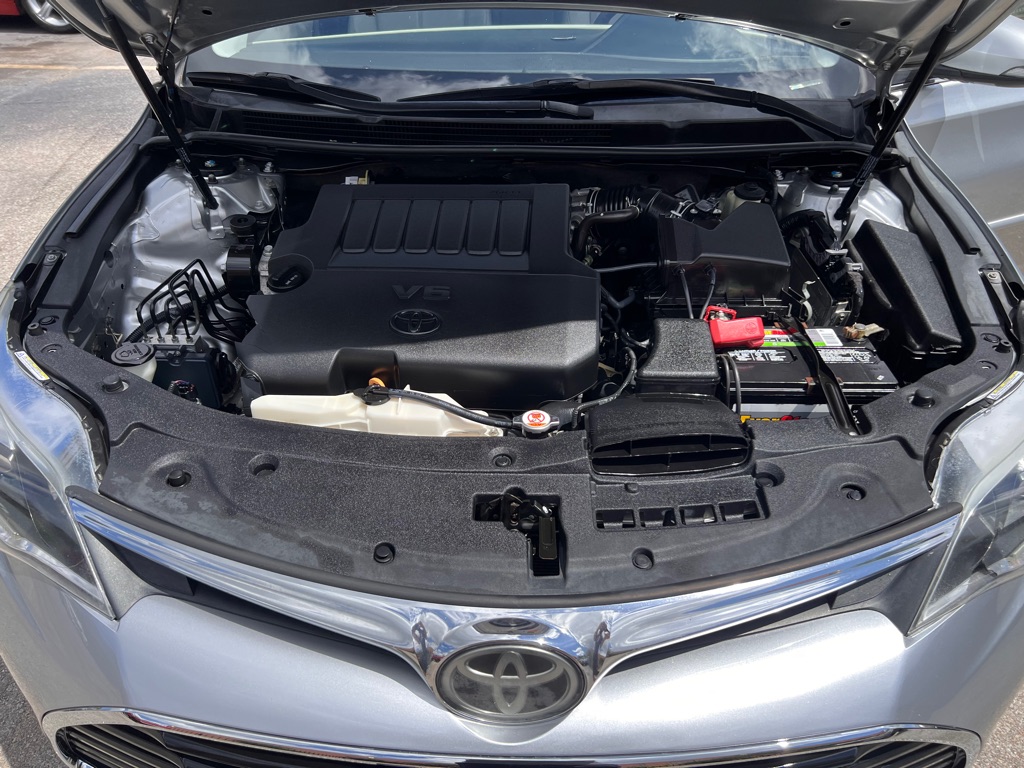 Photo 16 of this TOYOTA AVALON