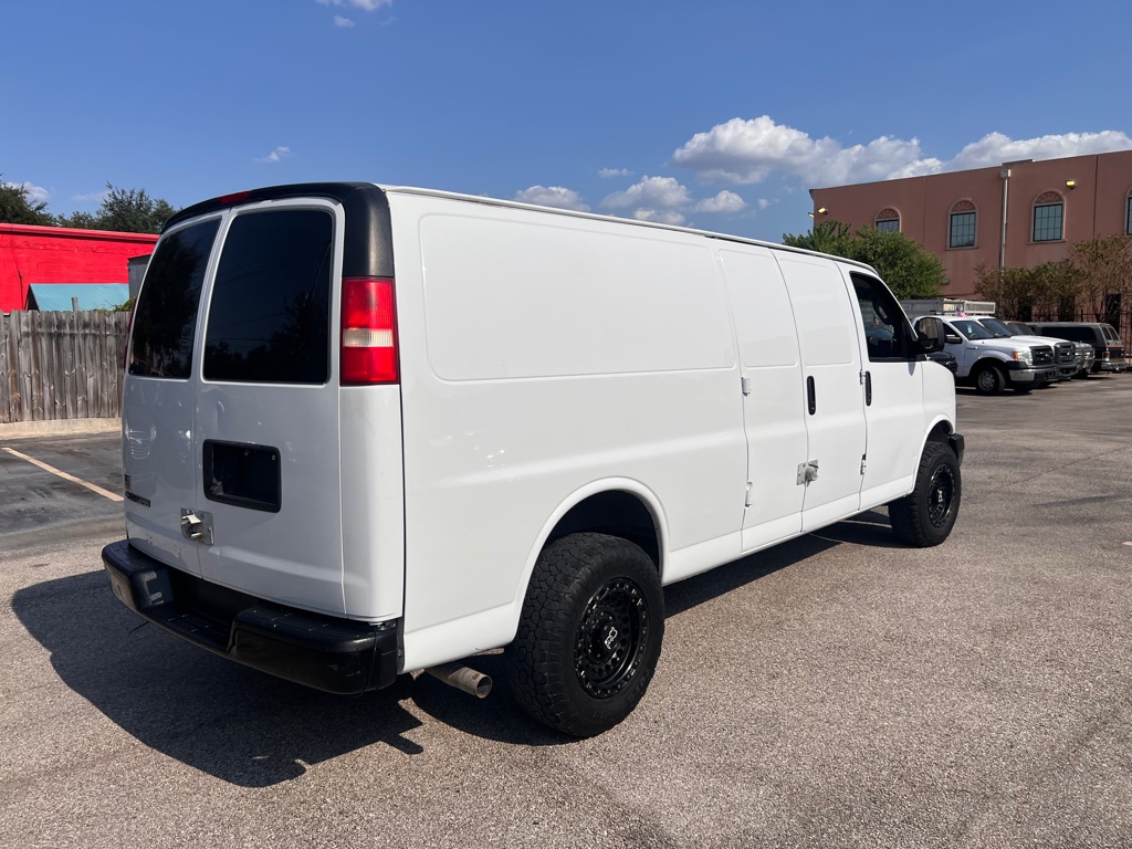 Photo 7 of this CHEVROLET EXPRESS G2500