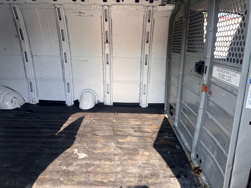 Photo 12 of this CHEVROLET EXPRESS G2500