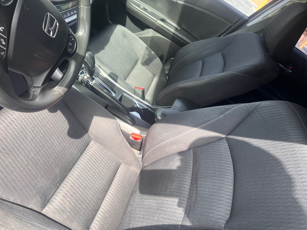 Photo 11 of this HONDA ACCORD