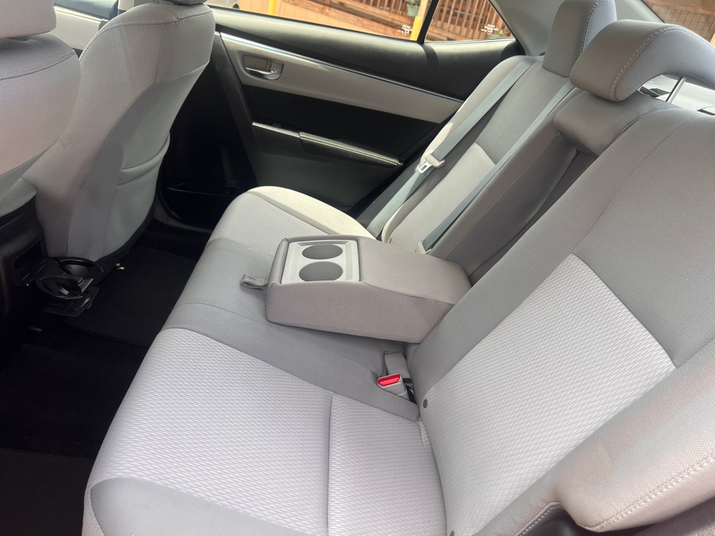 Photo 12 of this TOYOTA COROLLA