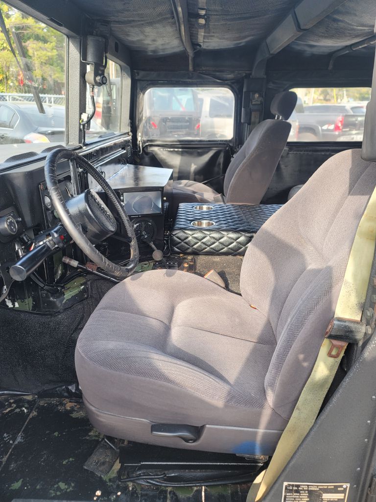 Photo 3 of this AM GENERAL HUMVEE M998