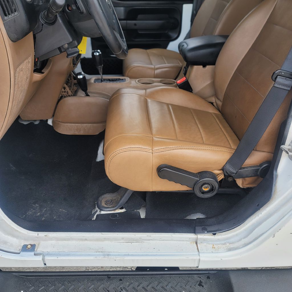 Photo 4 of this JEEP WRANGLER UNLIMI
