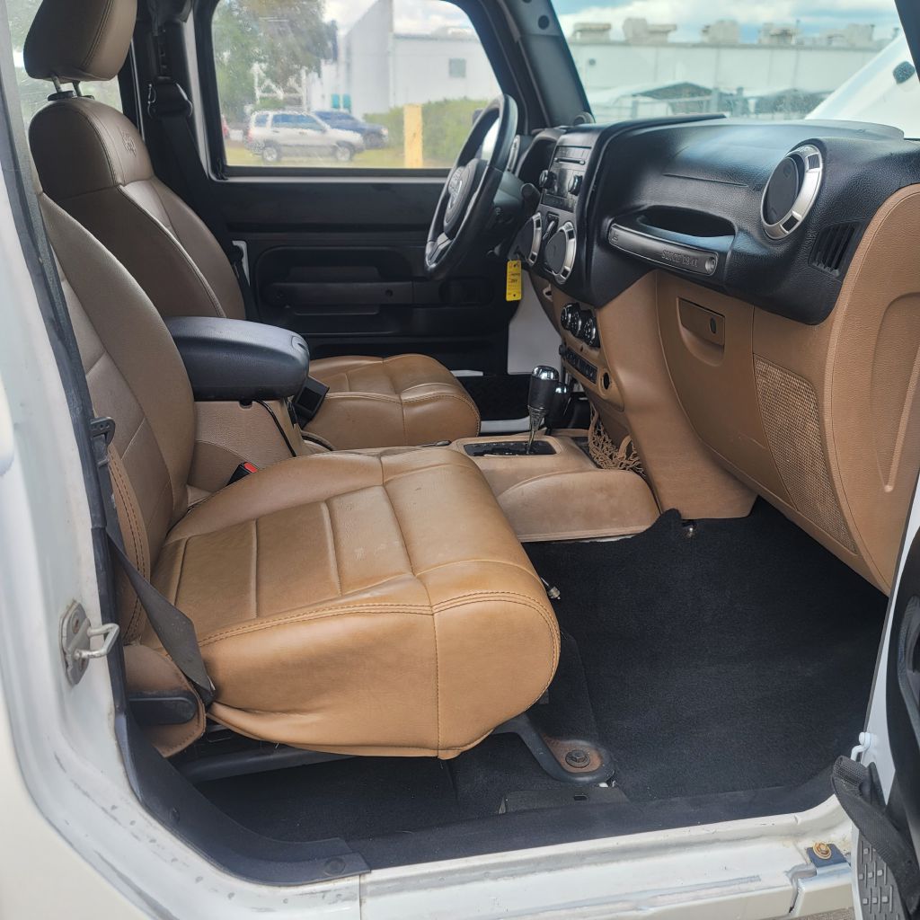 Photo 6 of this JEEP WRANGLER UNLIMI