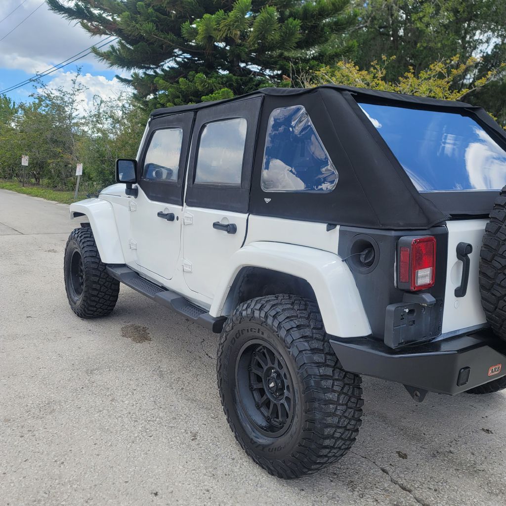 Photo 9 of this JEEP WRANGLER UNLIMI