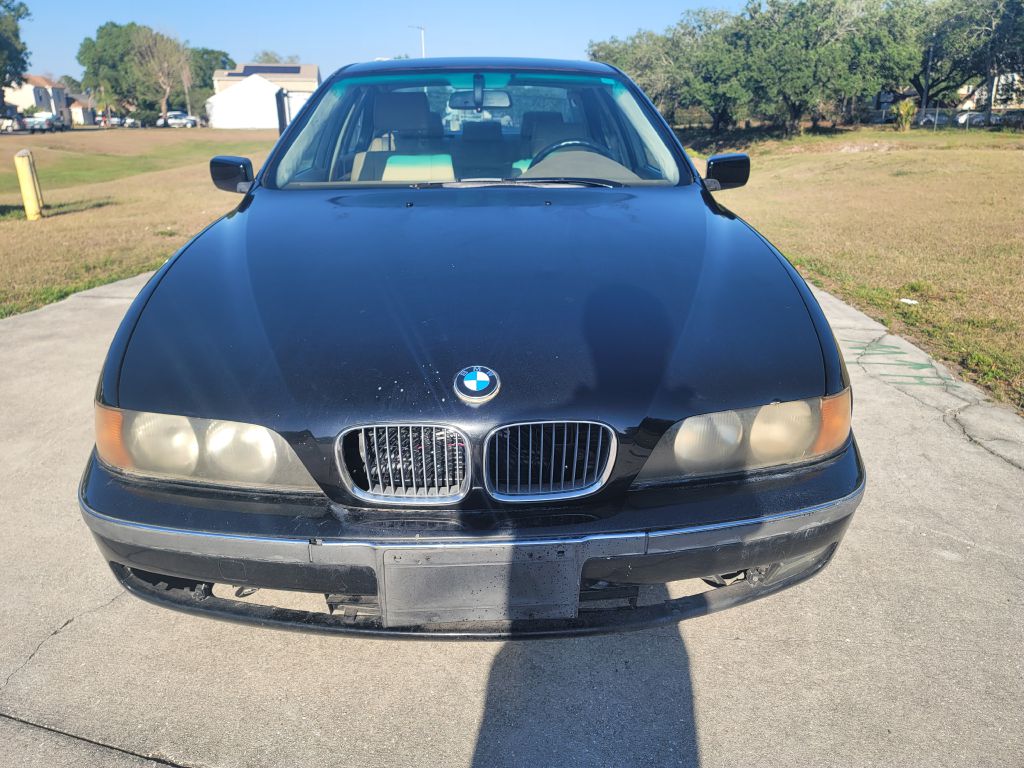 Photo 2 of this BMW 528