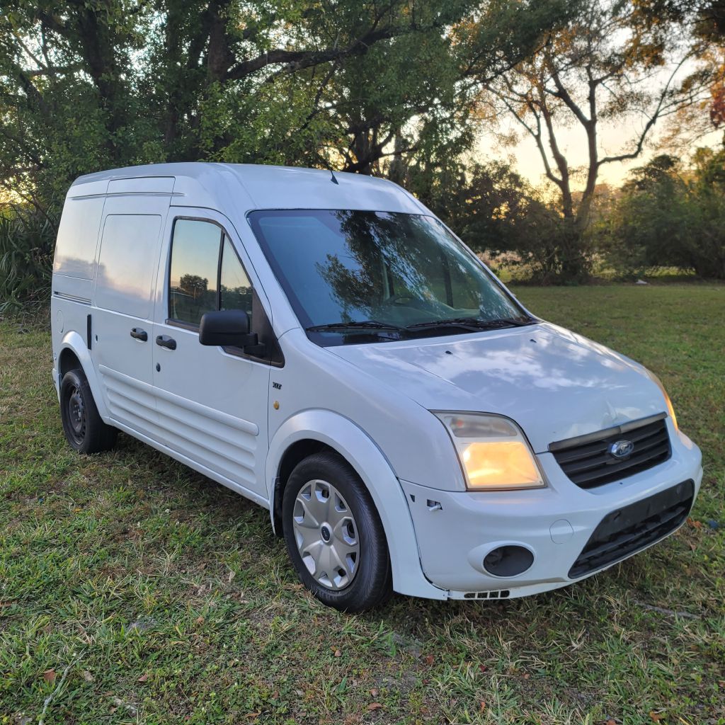 Photo 3 of this FORD TRANSIT CONNECT