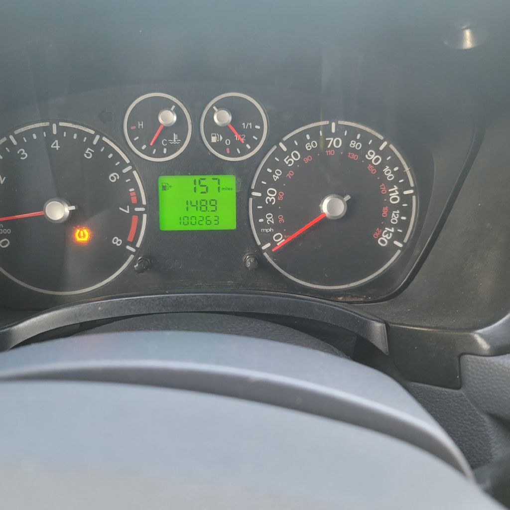 Photo 5 of this FORD TRANSIT CONNECT