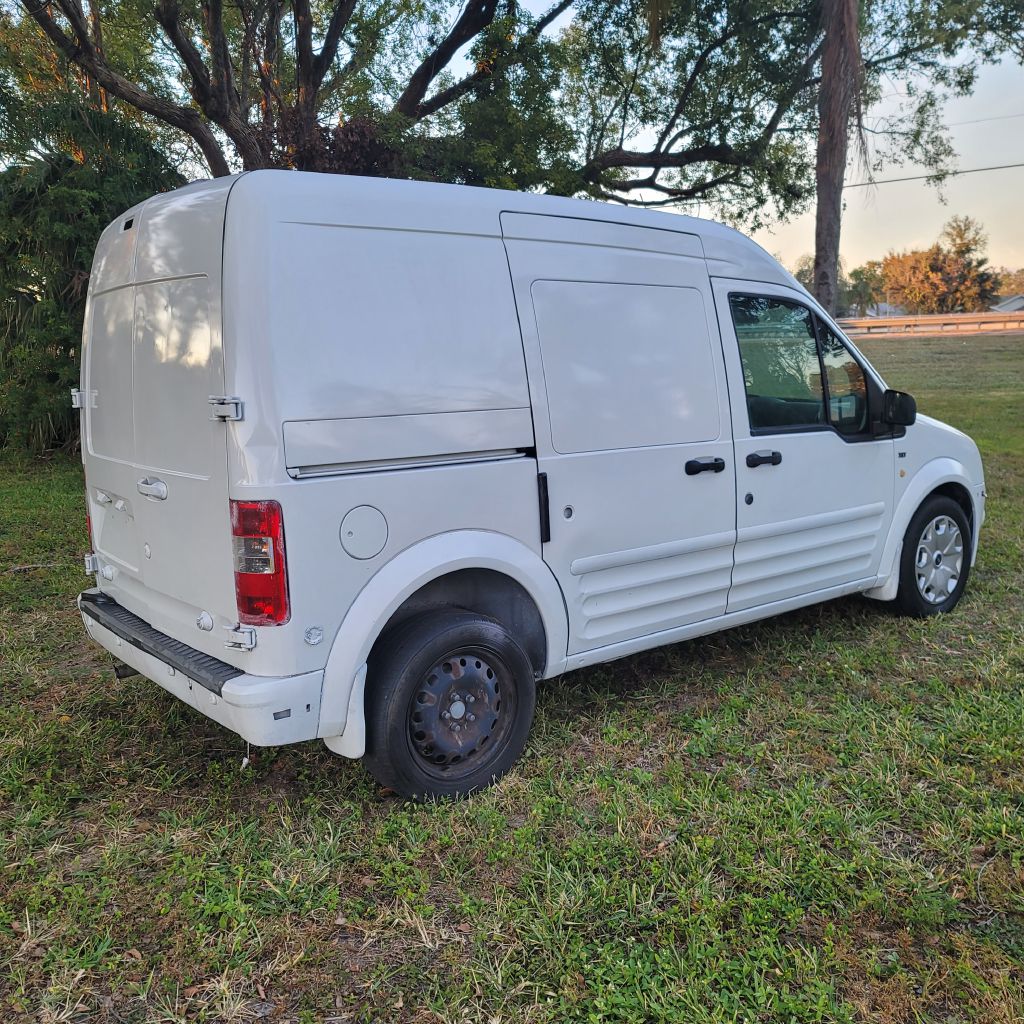 Photo 8 of this FORD TRANSIT CONNECT