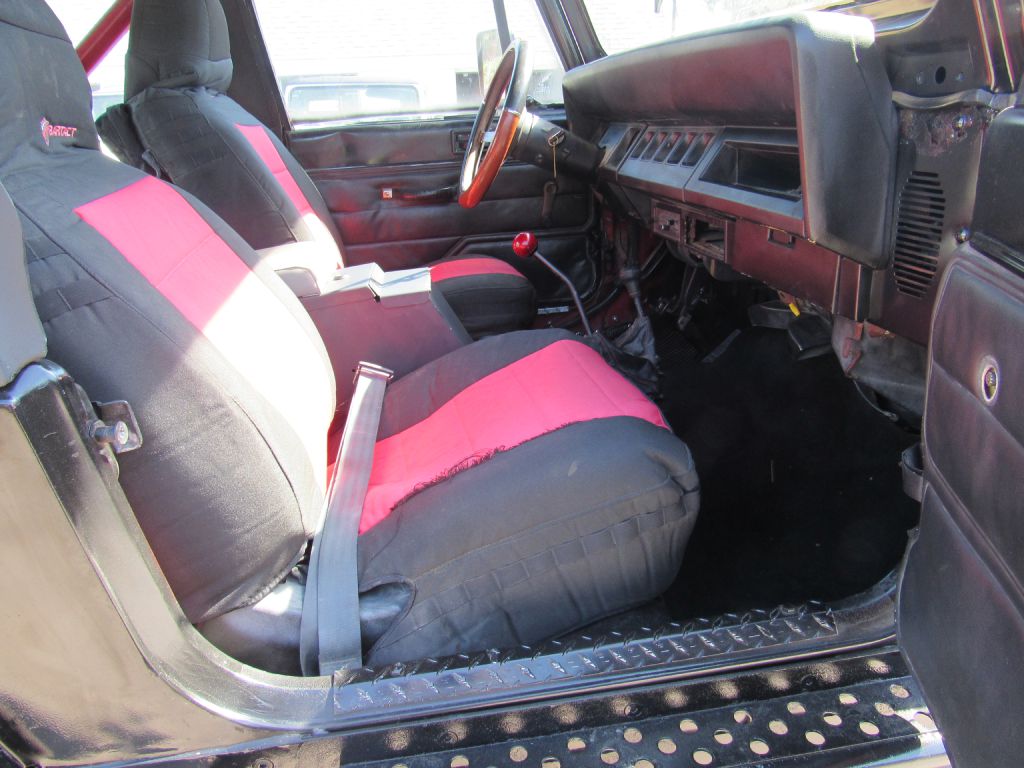 Photo 7 of this JEEP WRANGLER / YJ