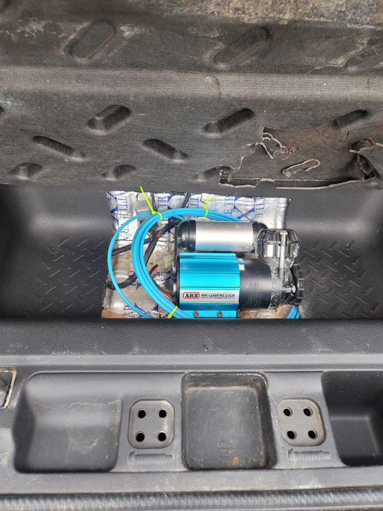 Photo 19 of this JEEP WRANGLER