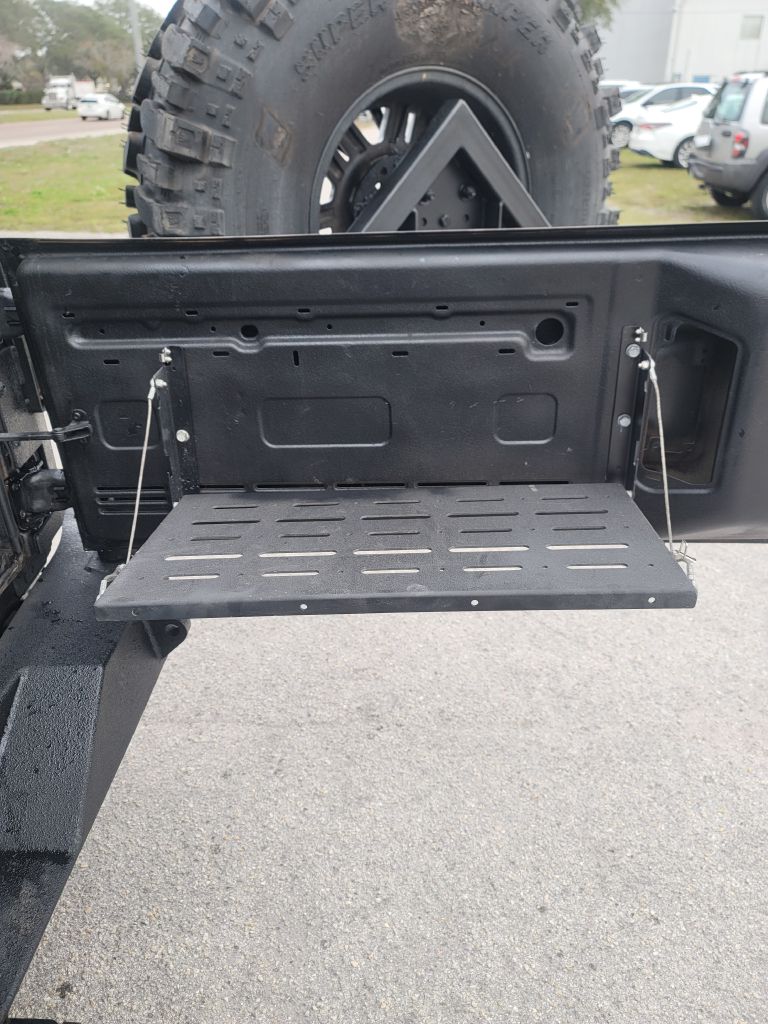 Photo 20 of this JEEP WRANGLER
