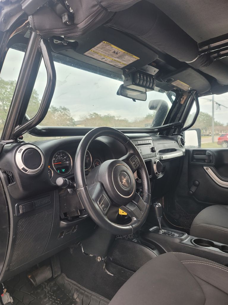 Photo 7 of this JEEP WRANGLER