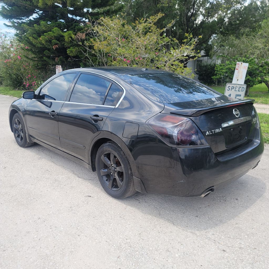 Photo 13 of this NISSAN ALTIMA