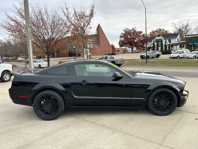 2006 Ford Mustang's photo