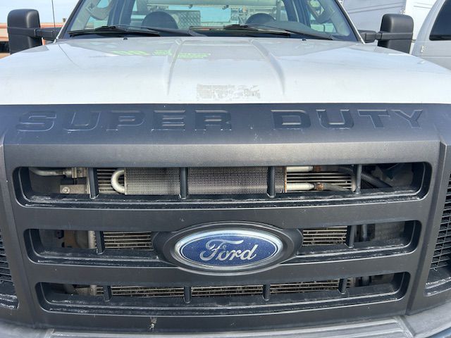 Additional photo of vehicle.