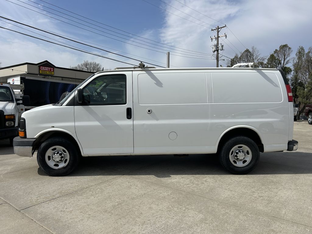 Additional photo of vehicle.