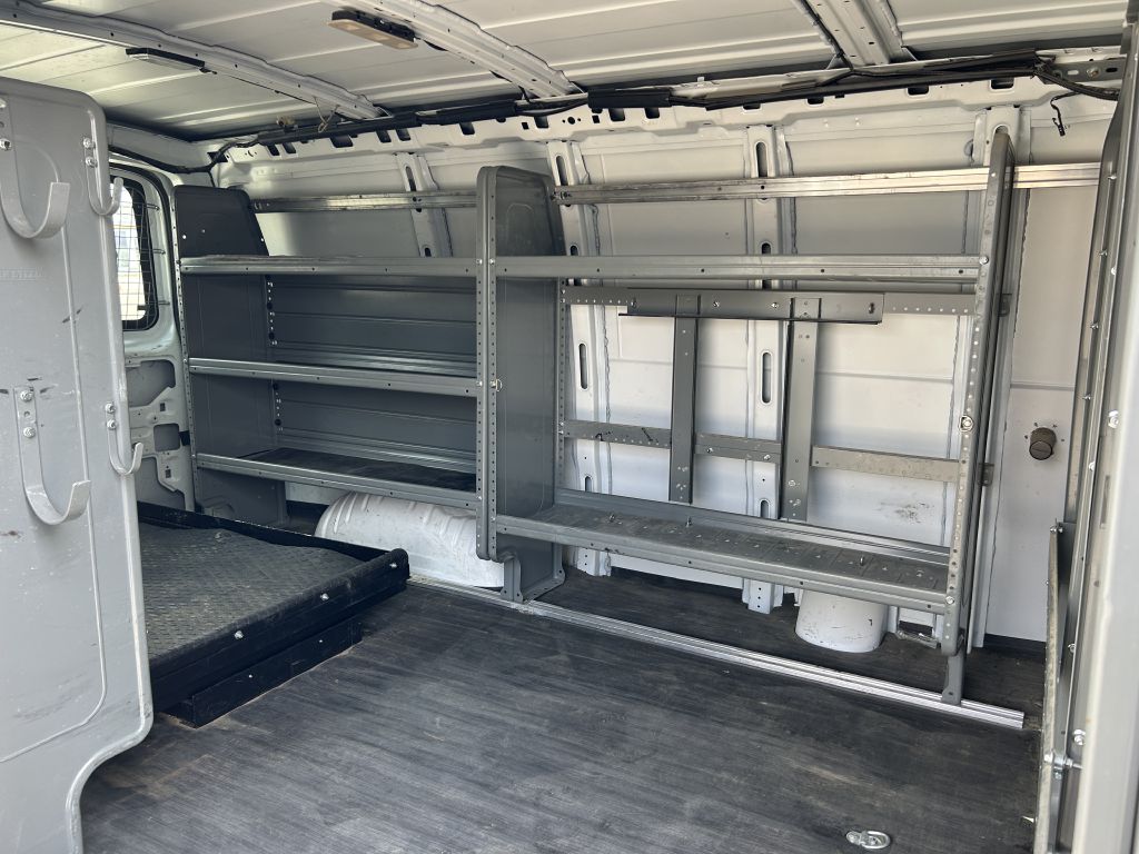 Additional photo of vehicle.