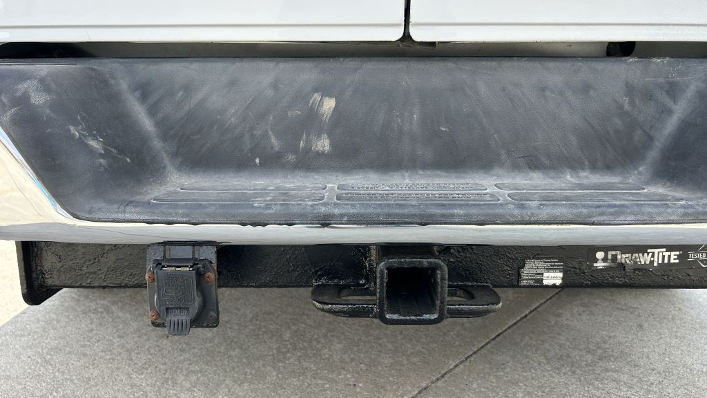 Additional photo of vehicle.