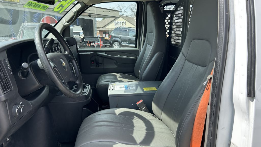 Additional photo of vehicle.