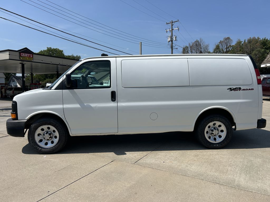 Additional photo of vehicle.
