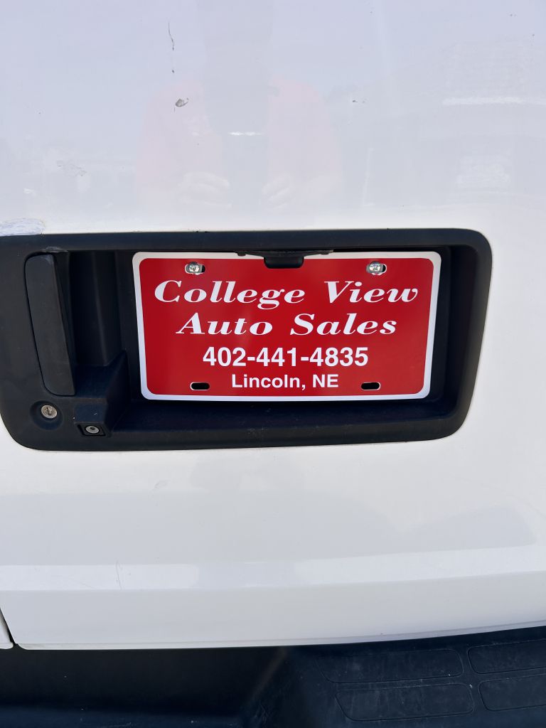 Additional photo of vehicle.