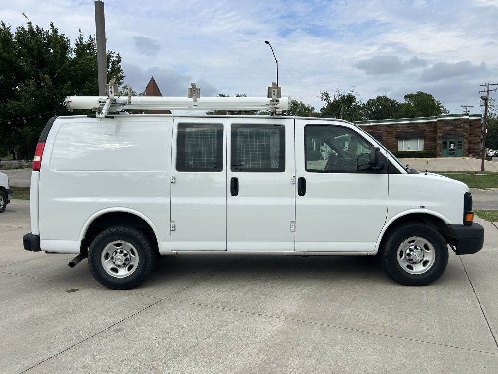 CHEVROLET EXPRESS G2500 2015 CHEVROLET EXPRESS G2500 1GCWGFCF5F1277027