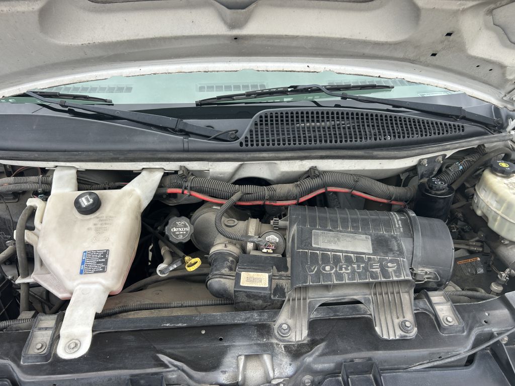 Additional photo of vehicle.