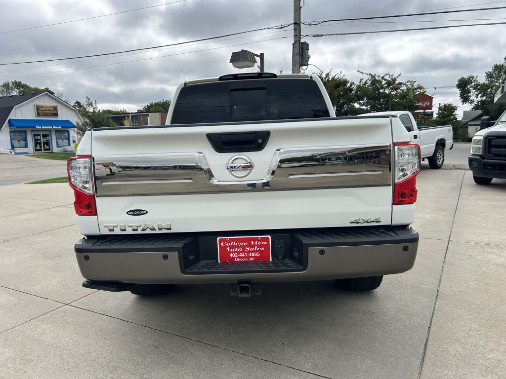Photo 7 of this NISSAN TITAN