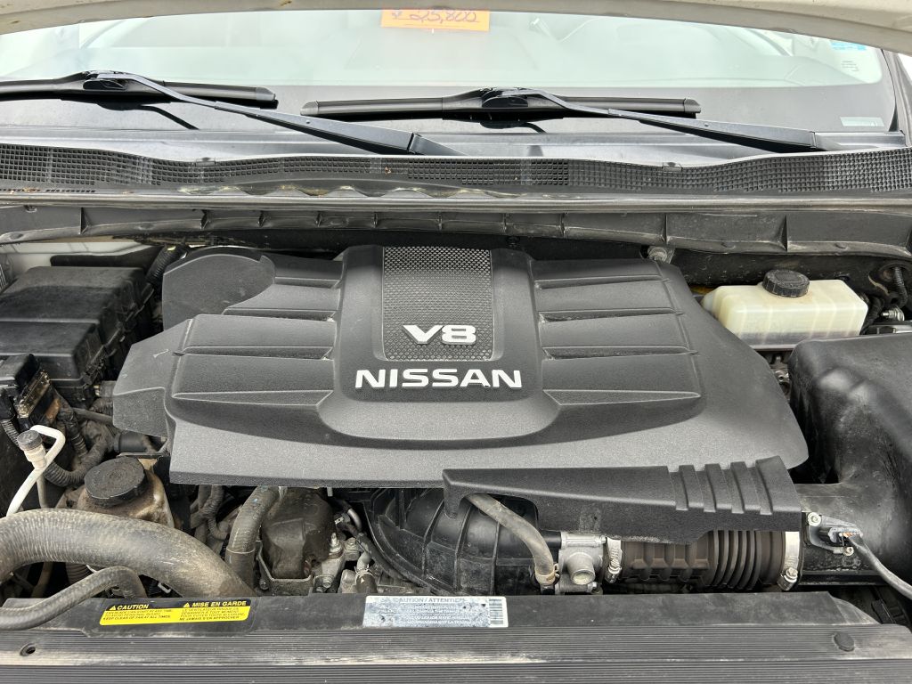 Photo 18 of this NISSAN TITAN