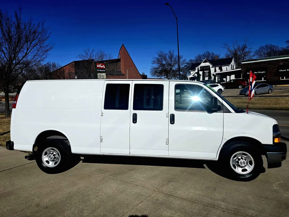 Main photo of 2020 CHEVROLET EXPRESS 2500 CARGO VAN