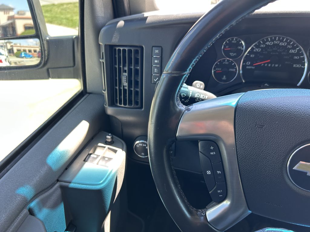 CHEVROLET EXPRESS G2500 2018 CHEVROLET EXPRESS G2500 1GCWGAFP4J1185746