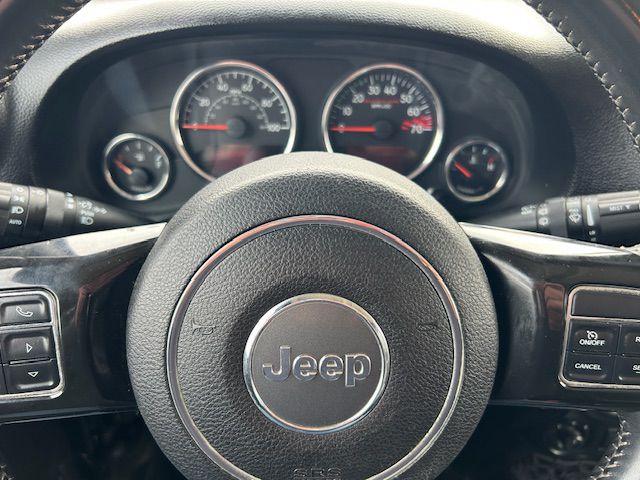 Additional photo of vehicle.