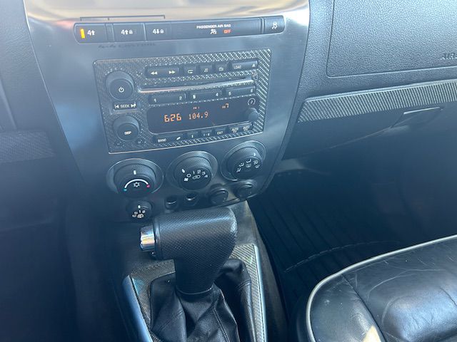 Additional photo of vehicle.