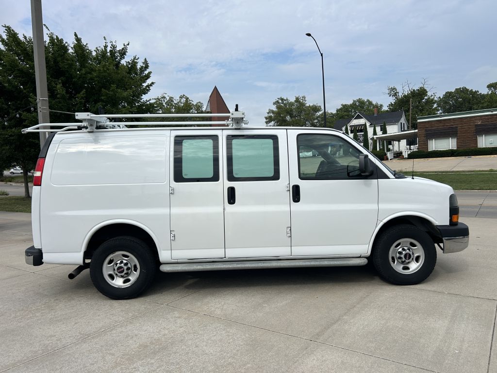 GMC SAVANA 2016 GMC SAVANA 1GTW7AFF0G1903888