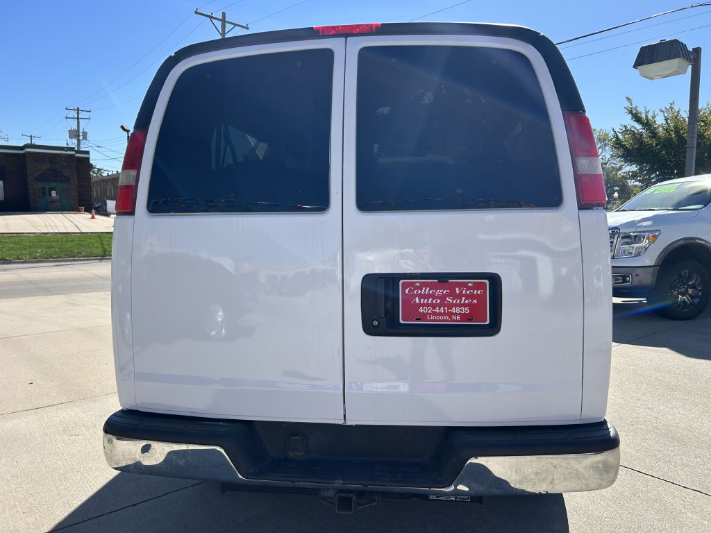 Photo 7 of this CHEVROLET EXPRESS G3500
